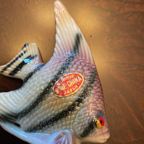 Bone China Angel Fish Set - Picture 3 of 3